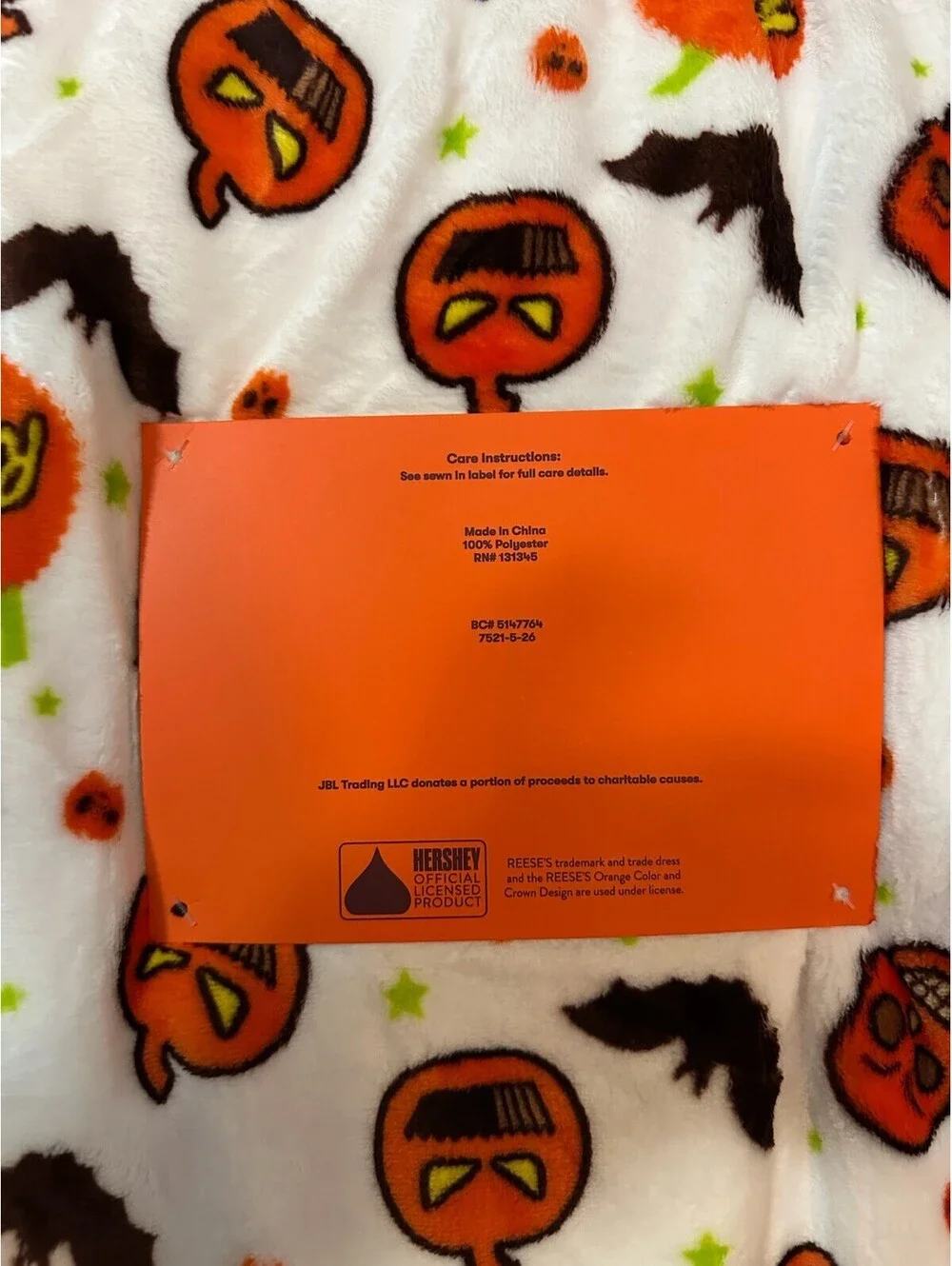 Reese's Halloween Oversized Plush Throw Blanket 60